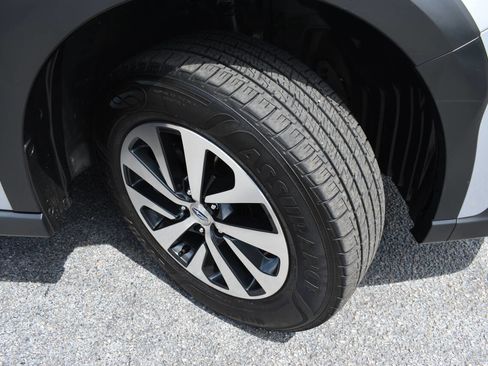 Used 2023 Subaru Outback Premium AWD/4WD image 46
