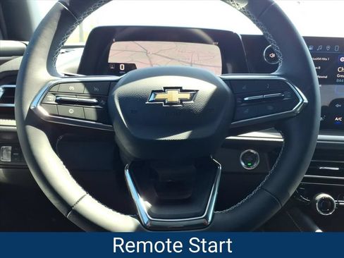New 2026 Chevrolet Traverse LT w/ Driver Confidence Package FWD image 9