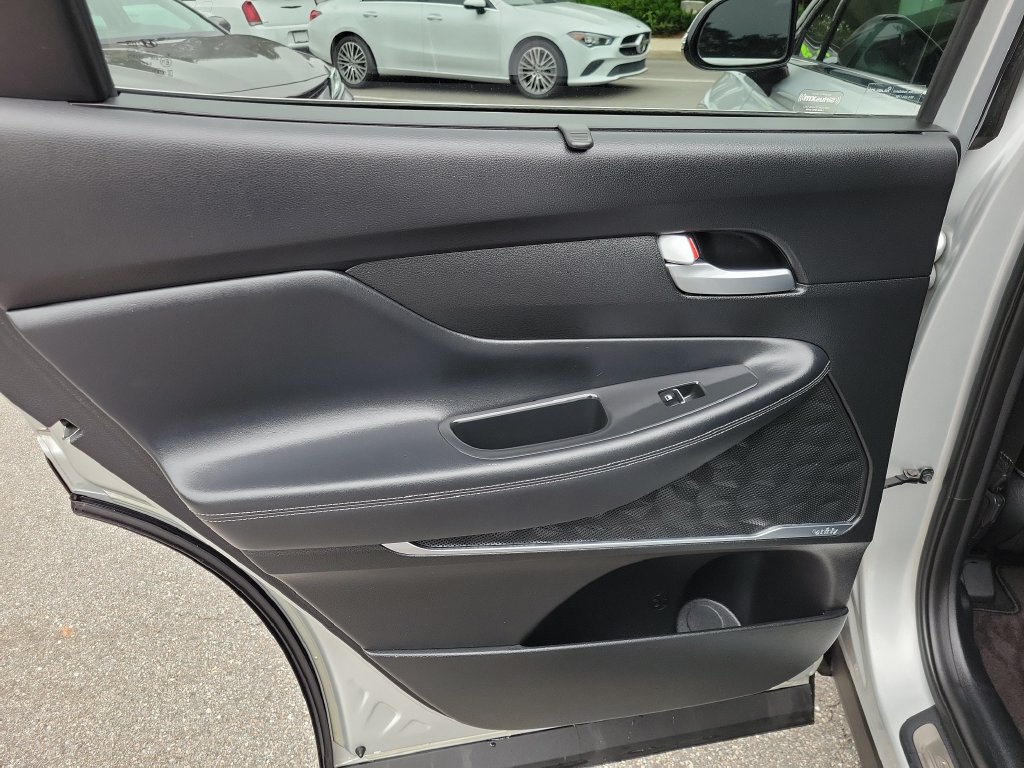 Used 2019 Hyundai Santa Fe Limited FWD image 9