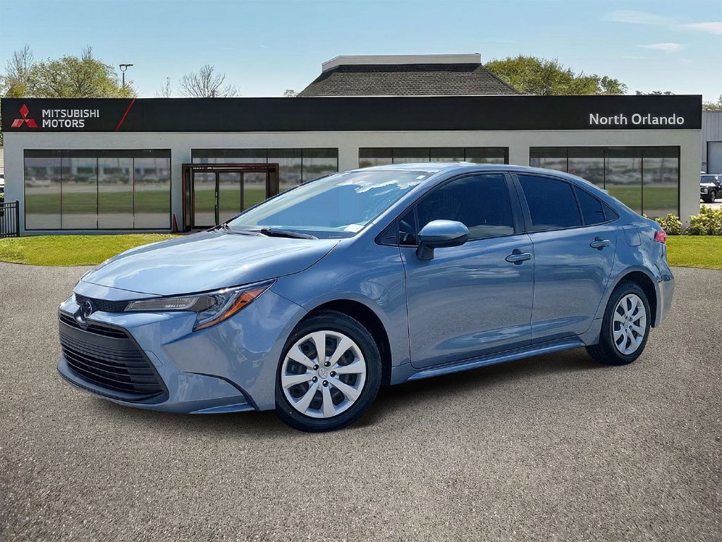 Used 2023 Toyota Corolla LE FWD image 1