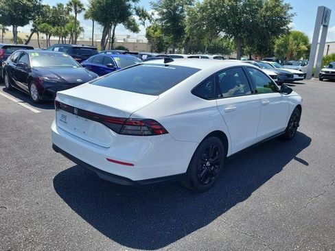 Certified 2025 Honda Accord SE image 31