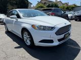 Used 2016 Ford Fusion SE image 3