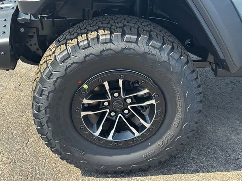 New 2026 Jeep Wrangler Unlimited Rubicon 392 w/ Quick Order Package 27X Moab AWD/4WD image 10