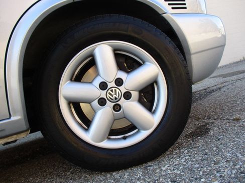 Used 2002 Volkswagen Eurovan GLS image 49