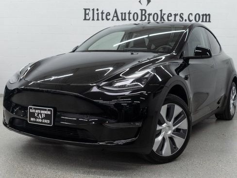 Used 2024 Tesla Model Y Long Range image 43