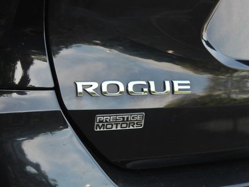 Used 2017 Nissan Rogue SV AWD/4WD image 46