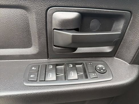 Used 2016 RAM 1500 Express AWD/4WD image 17