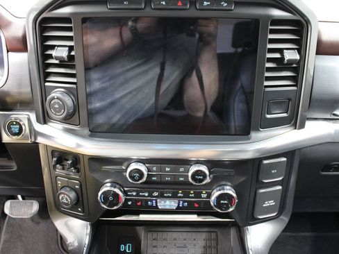 Used 2023 Ford F150 Lariat w/ Equipment Group 502A High AWD/4WD image 20