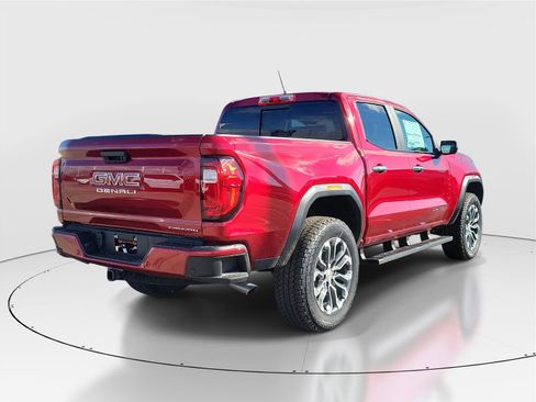 New 2026 GMC Canyon Denali image 4