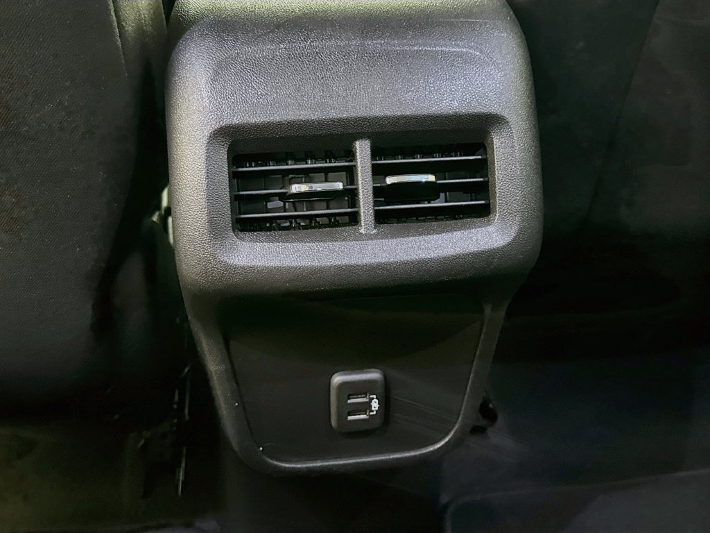 Used 2024 Chevrolet Equinox LT FWD image 25