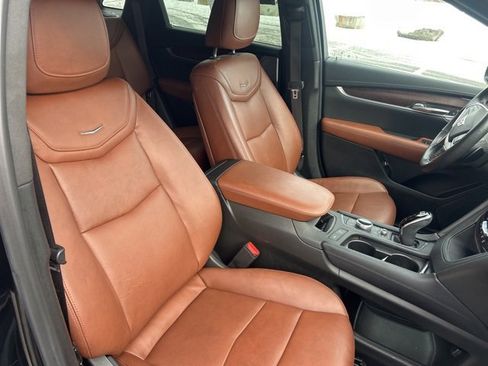 Used 2021 Cadillac XT5 Premium Luxury image 8