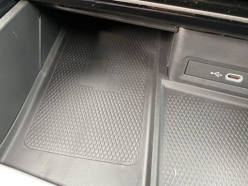 Used 2023 Volkswagen Atlas Cross Sport SEL R-Line image 27