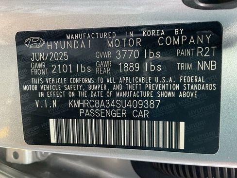 New 2025 Hyundai Venue SEL image 41