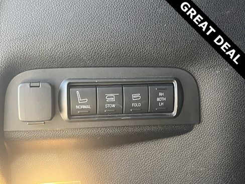 Used 2018 Ford Explorer Sport image 18