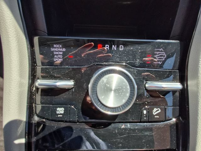 Used 2022 Jeep Grand Cherokee Overland AWD/4WD image 20