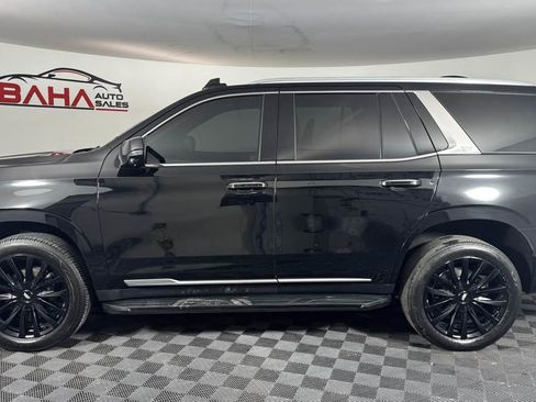 Used 2021 Cadillac Escalade Premium Luxury AWD/4WD image 3