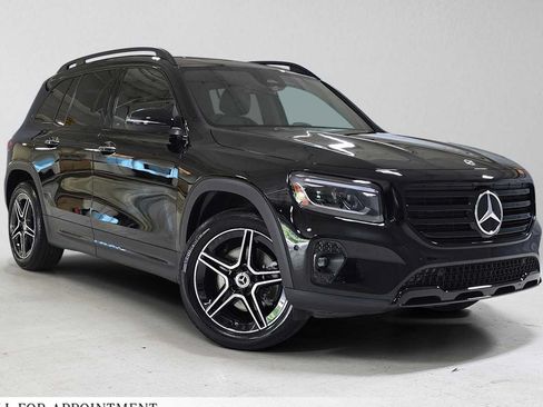 Certified 2026 Mercedes-Benz GLB 250 4MATIC image 1