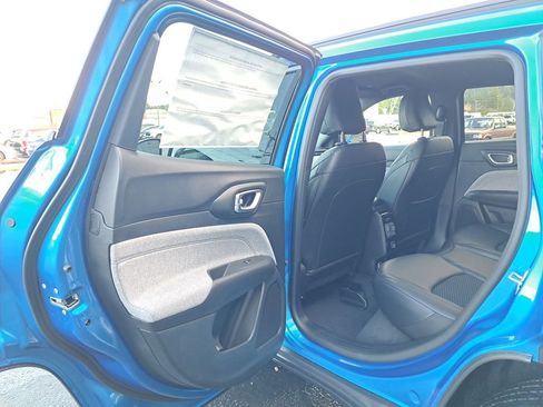 New 2026 Jeep Compass Latitude image 12