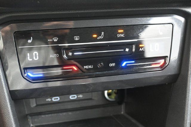 Used 2023 Volkswagen Tiguan SE FWD image 23