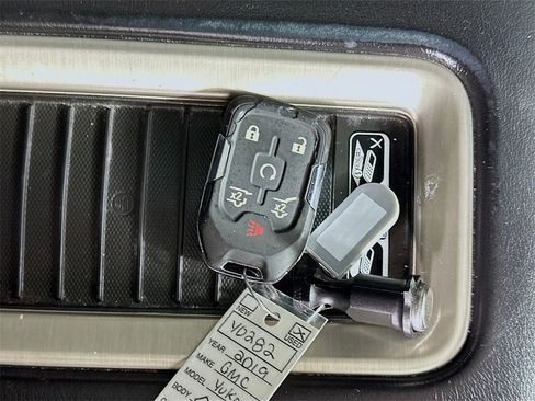 Used 2019 GMC Yukon Denali w/ Denali Ultimate Package image 36