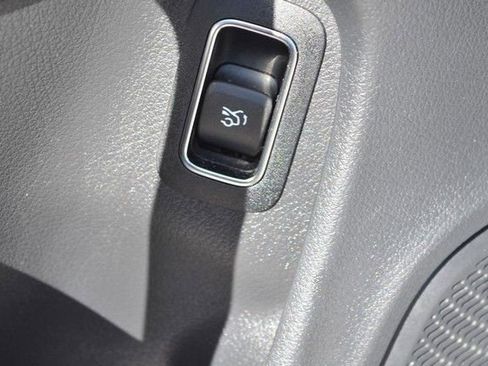 Used 2025 Mercedes-Benz CLA 250 4MATIC image 18
