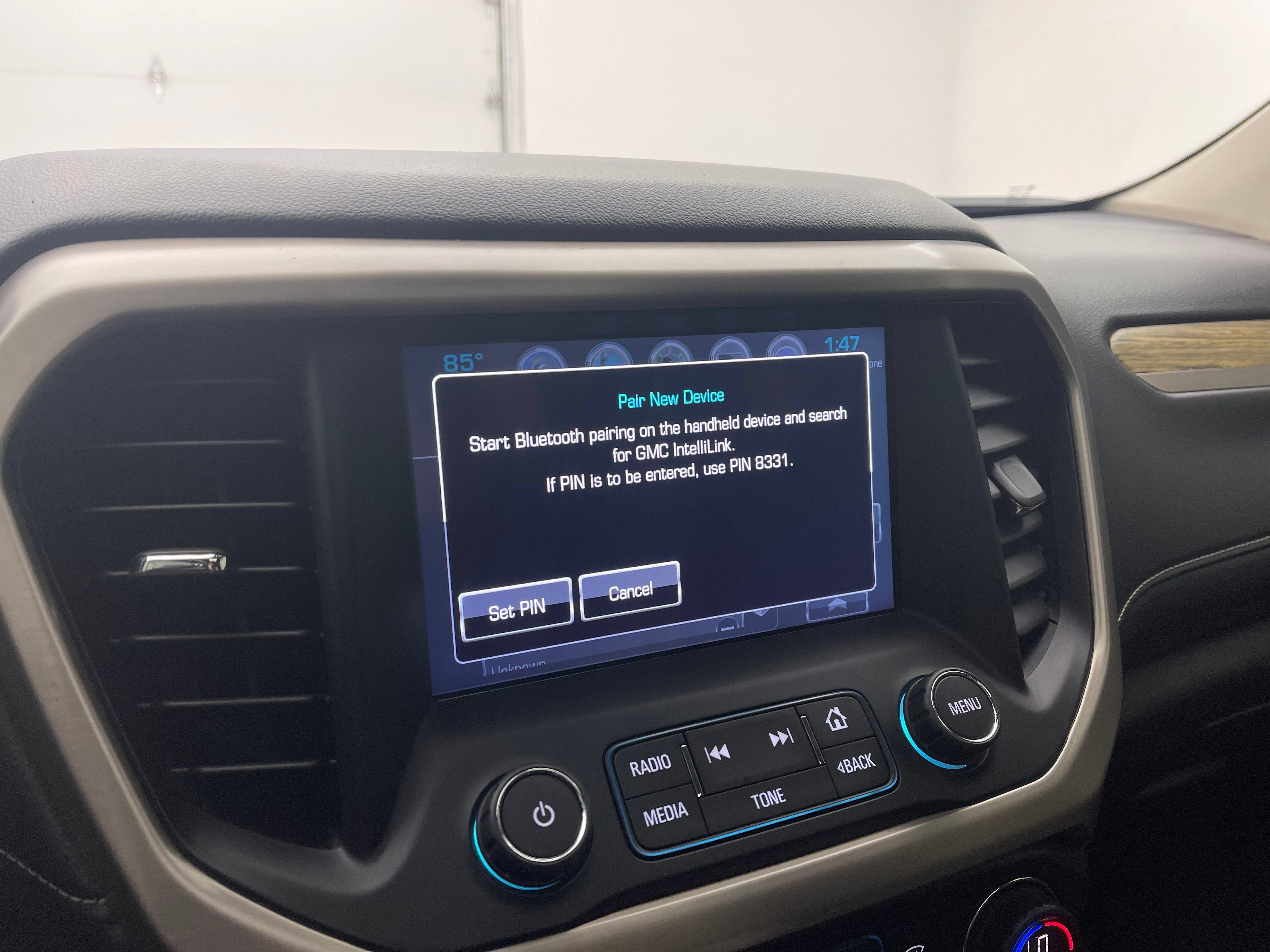 Used 2019 GMC Acadia Denali w/ Technology Package AWD/4WD image 25