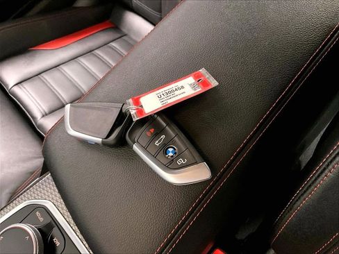 Used 2025 BMW M2 w/ Lighting Package RWD image 31
