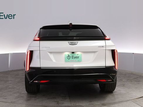 Used 2024 Cadillac Lyriq Tech w/ Driver Assist Package RWD image 15
