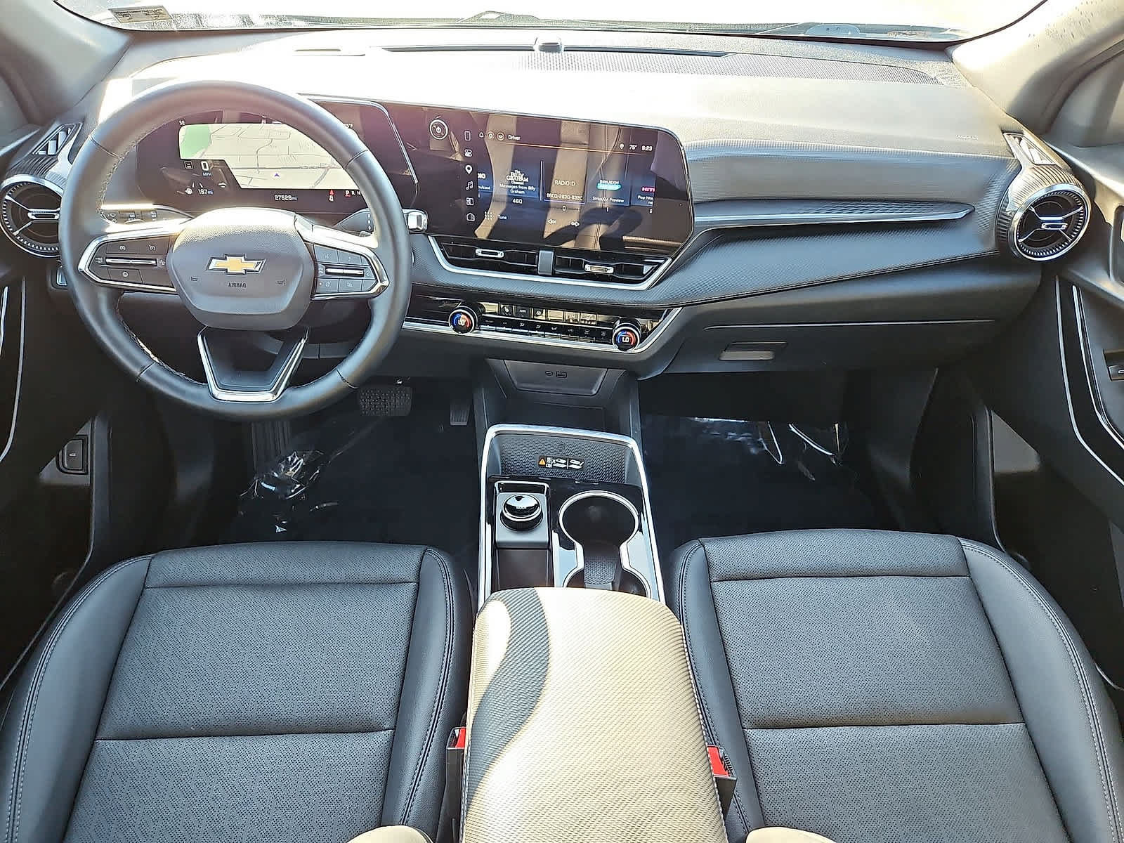 Used 2026 Chevrolet Equinox LT w/ Convenience Package II FWD image 11