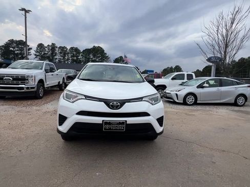 Used 2018 Toyota RAV4 LE w/ All Weather Liner Package image 9