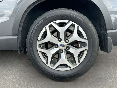 Used 2022 Subaru Forester Premium AWD/4WD image 29