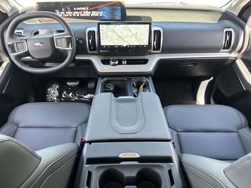 New 2026 Ford Expedition Active image 21