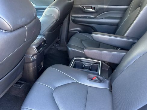 Certified 2025 Toyota Grand Highlander AWD image 15