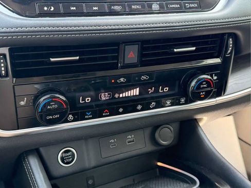 Used 2022 Nissan Rogue Platinum w/ Head-Up Display Package AWD/4WD image 20