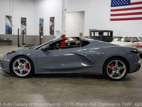 Used 2024 Chevrolet Corvette Stingray Preferred Cpe w/ 2LT RWD image 4