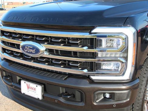Used 2025 Ford F250 King Ranch w/ FX4 Off-Road Package AWD/4WD image 5