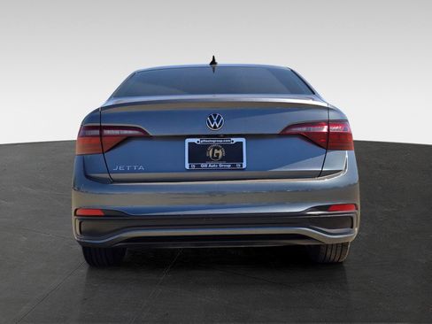 Used 2022 Volkswagen Jetta Sport FWD image 5