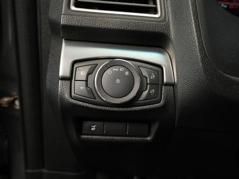 Used 2019 Ford Explorer XLT w/ Equipment Group 202A AWD/4WD image 35