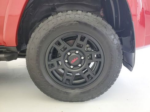 Used 2023 Toyota 4Runner TRD Off-Road AWD/4WD image 10
