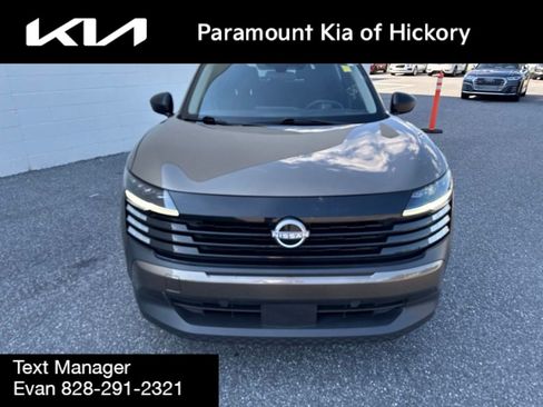 Used 2025 Nissan Kicks S AWD/4WD image 2