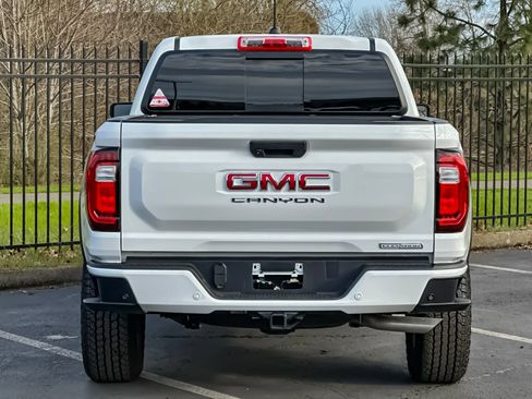 Used 2025 GMC Canyon Elevation AWD/4WD image 5
