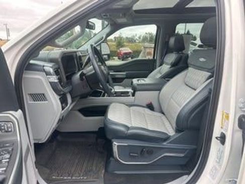 Used 2024 Ford F350 Limited w/ FX4 Off-Road Package image 26