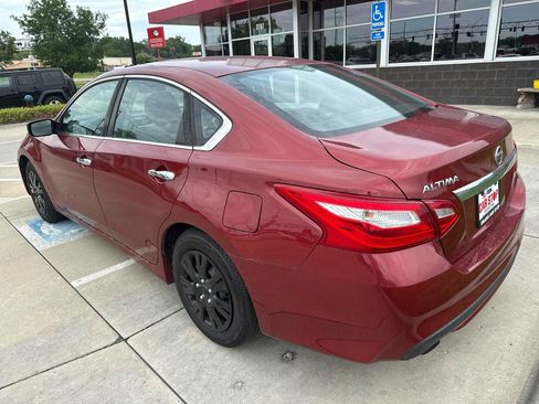 Used 2016 Nissan Altima 2.5 S w/ Power Driver Seat Package FWD image 8