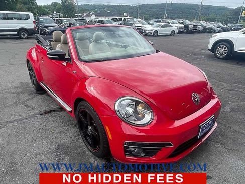 Used 2014 Volkswagen Beetle R-Line FWD image 8
