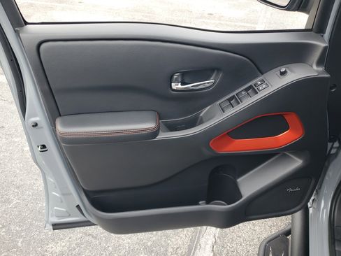 Certified 2025 Nissan Frontier PRO-4X w/ Pro Premium Package image 8