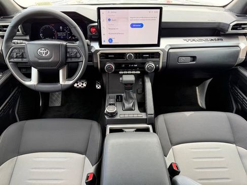 Used 2025 Toyota Tacoma TRD Sport AWD/4WD image 23