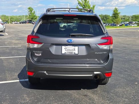 Used 2021 Subaru Forester Premium AWD/4WD image 15