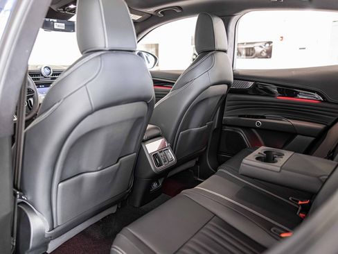 New 2025 Maserati Grecale Modena image 32