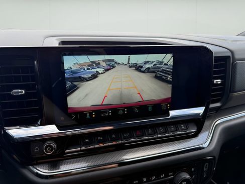 Used 2022 Chevrolet Silverado 1500 ZR2 w/ Technology Package AWD/4WD image 12