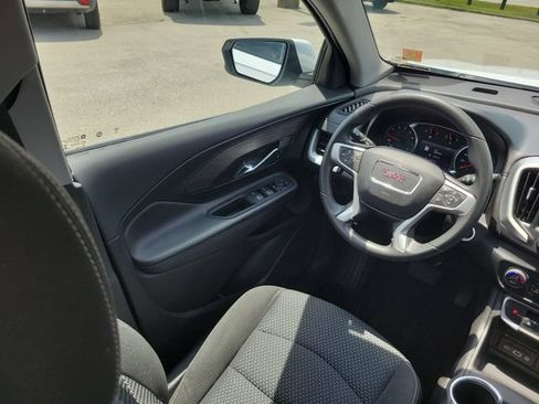 Used 2022 GMC Terrain SLE w/ Driver Convenience Package FWD image 14